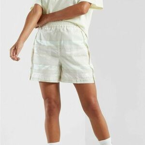 Nike ‘Earth Day’ Jacquard Mid Rise Shorts DC5495-902 Size M